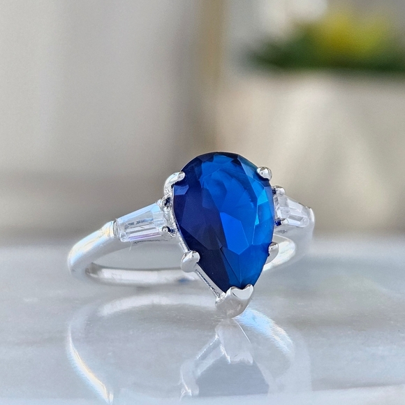 Blue Sapphire Gemstone ring, size 7, 925 Sterling Silver Charmed Aroma - Picture 2 of 8